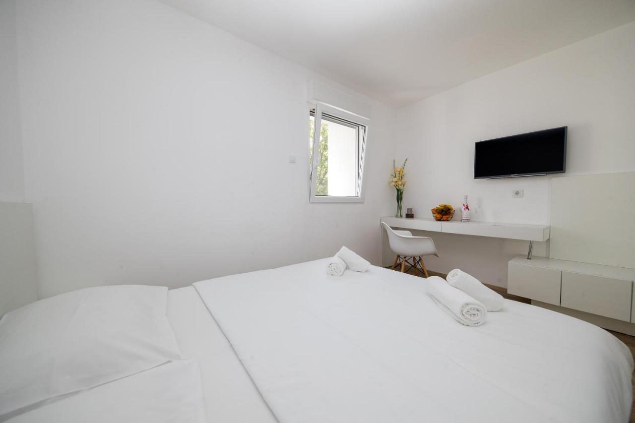 Rocky Beach Rooms Нови-Винодолски Экстерьер фото
