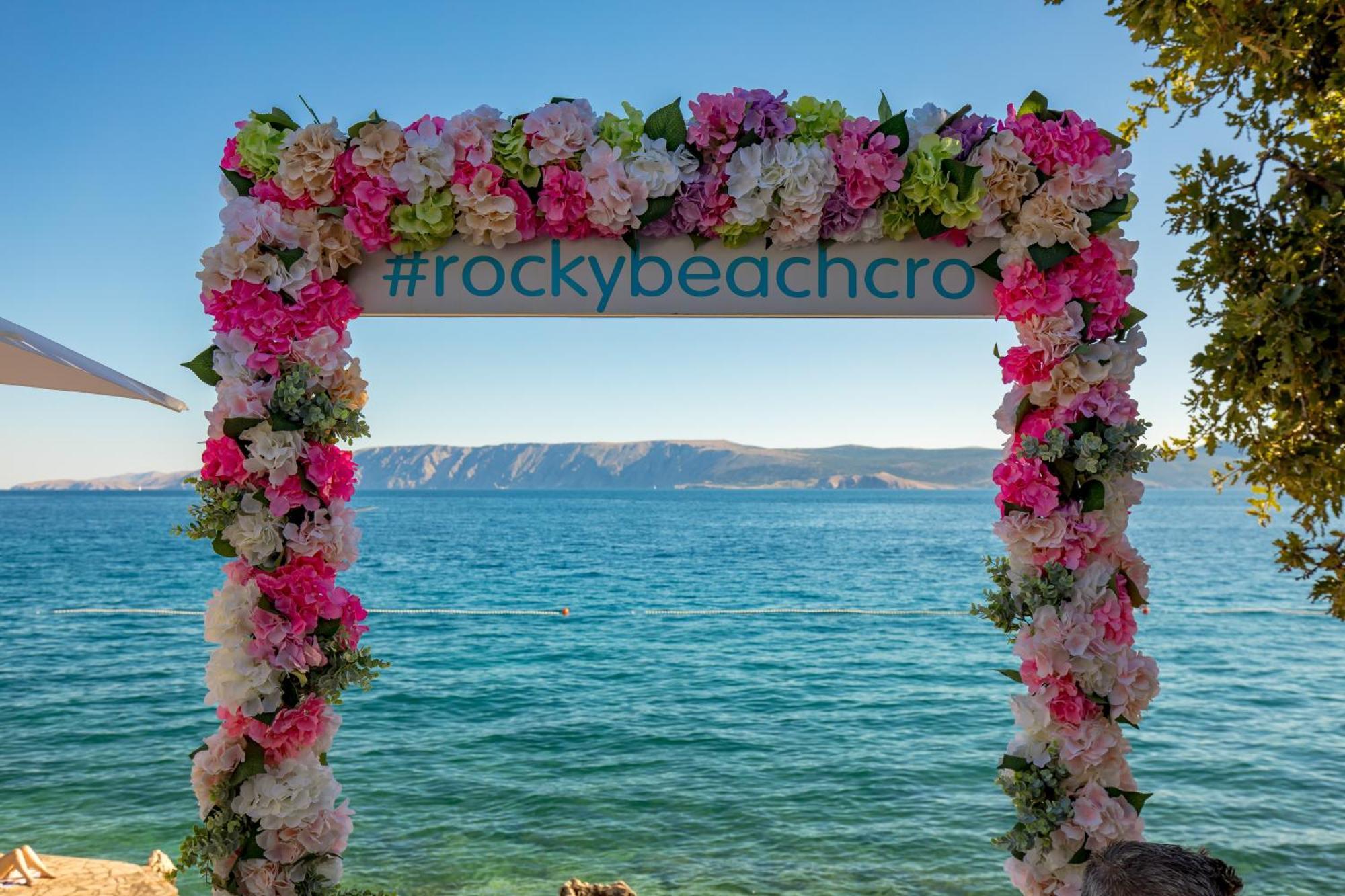 Rocky Beach Rooms Нови-Винодолски Экстерьер фото