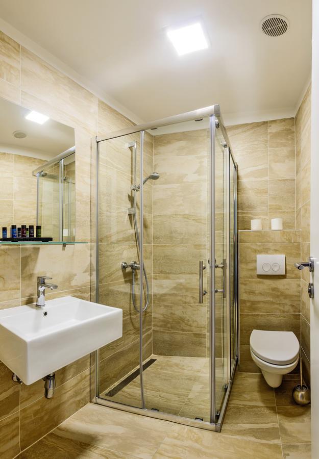 Rocky Beach Rooms Нови-Винодолски Экстерьер фото